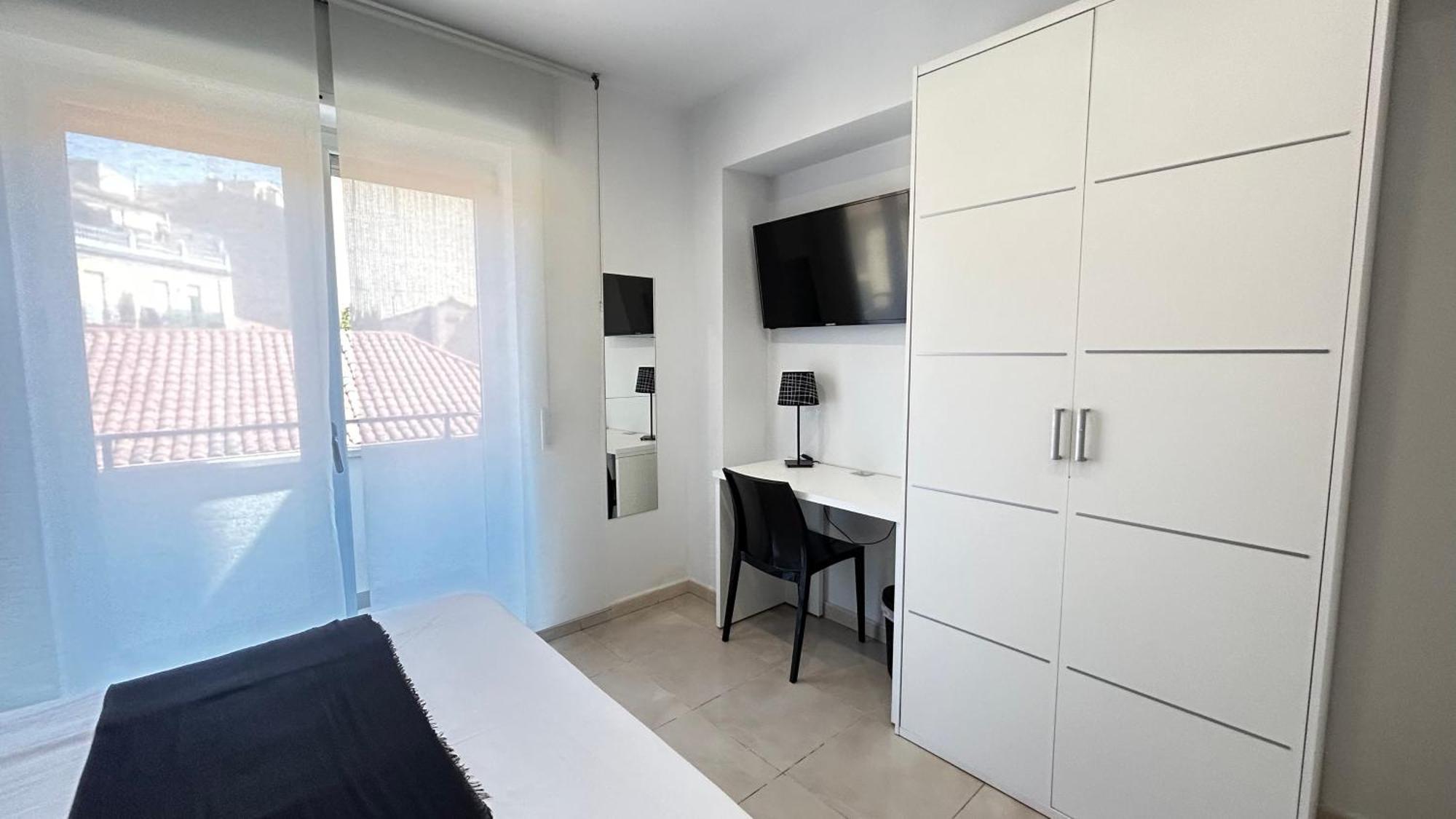 Hostal Somnis Suria Exterior foto