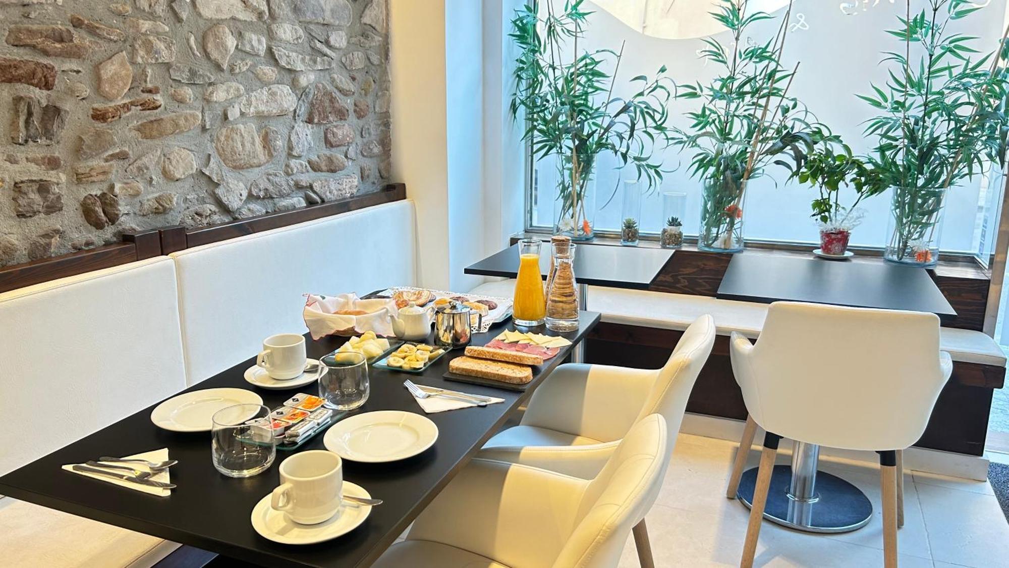Hostal Somnis Suria Exterior foto